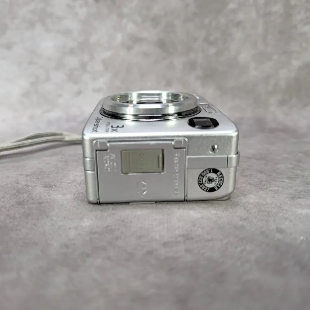 Sony Cyber-shot DSC-W1 5.1MP Digital Camera w/ 256MB Card & Lowepro Case Tested
